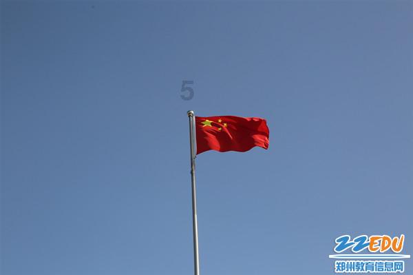 广州“多尔衮十世孙”：保血统纯正不娶汉族女子，向国家索要故宫